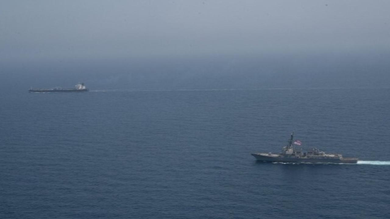 Hürmüz Boğazı’nda trafik yeniden canlanıyor