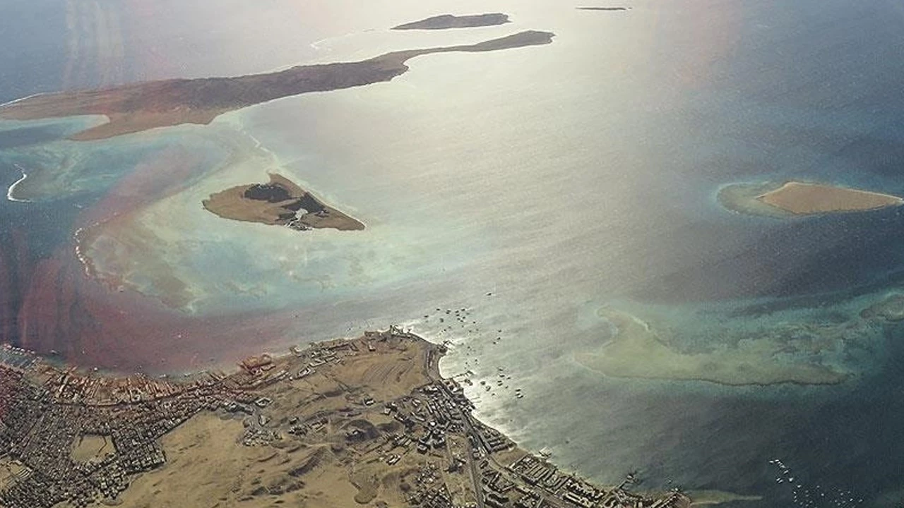 Hürmüz'de geçişler tekrar durduruldu