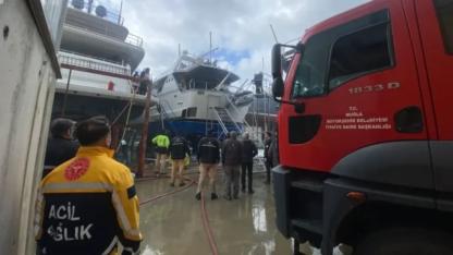 Bodrum, İçmeler Tersaneler Bölgesinde Tekne Yangını Korkuttu