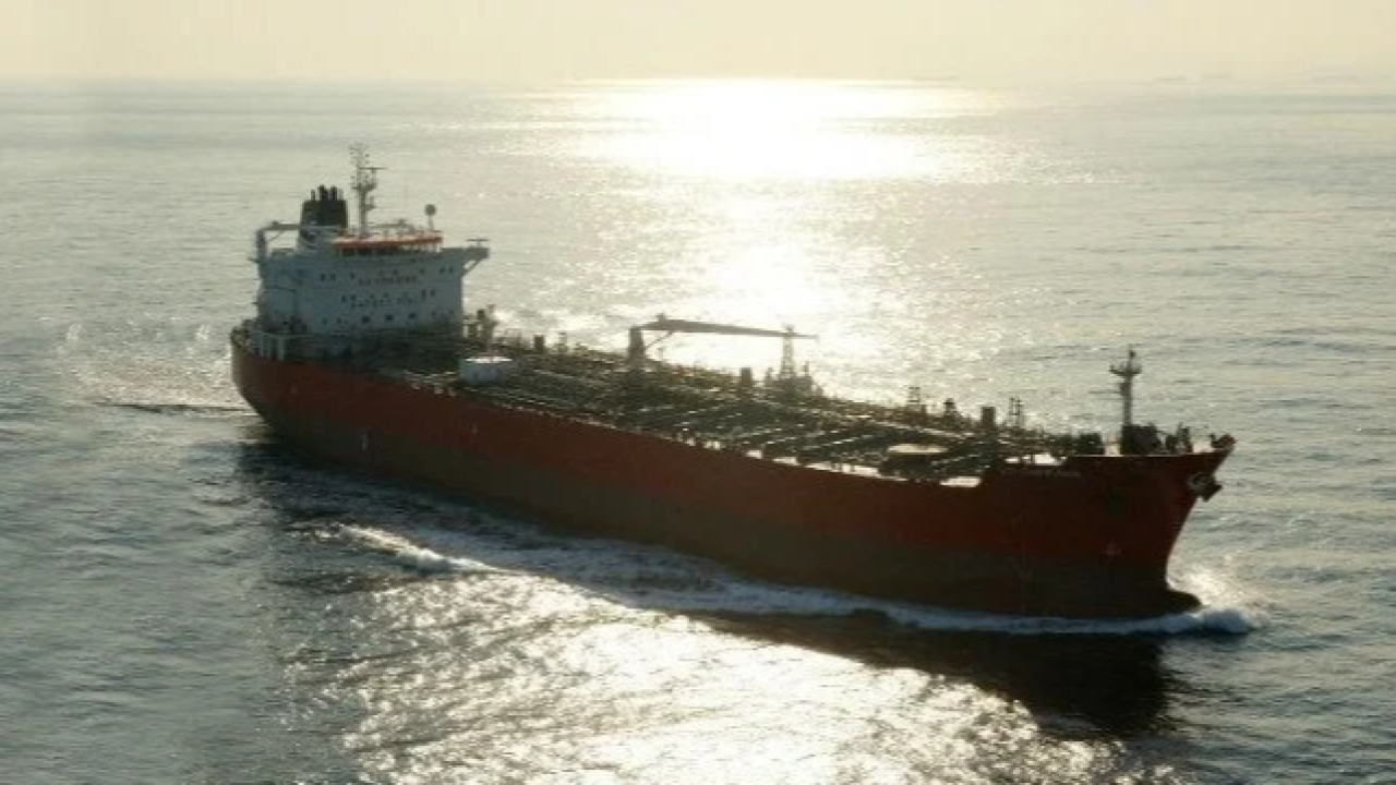 Ukrayna, Karadeniz’de Rusya'ya ait tankere ateş açtı