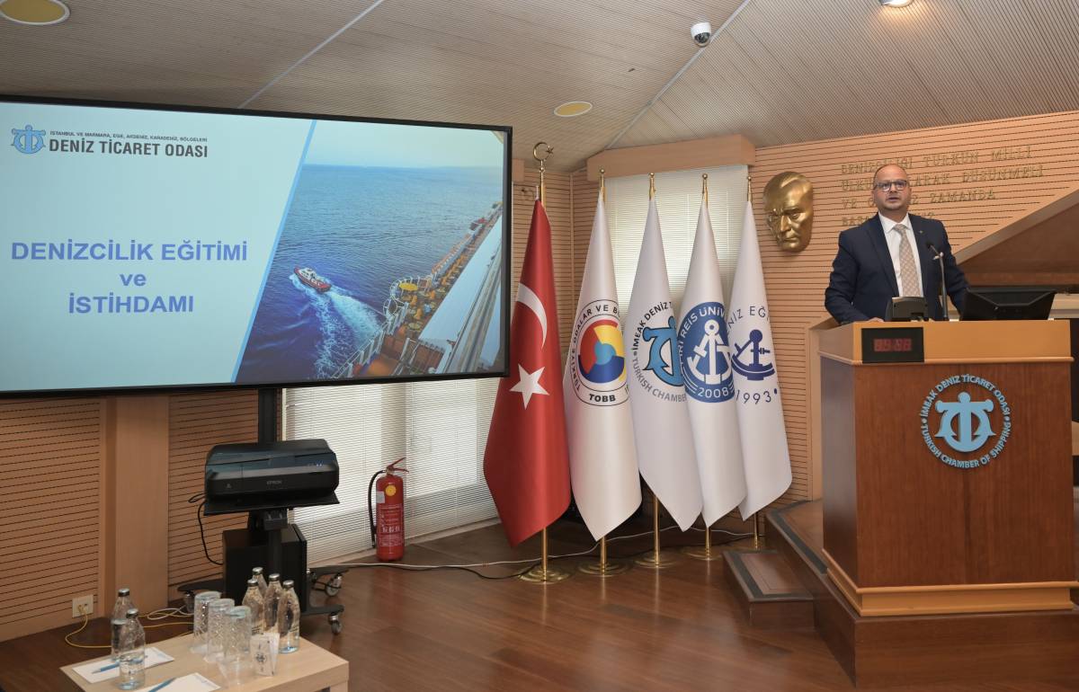 TCMB Başkanı Karahan Deniz Ticaret Odası’nda Konuştu