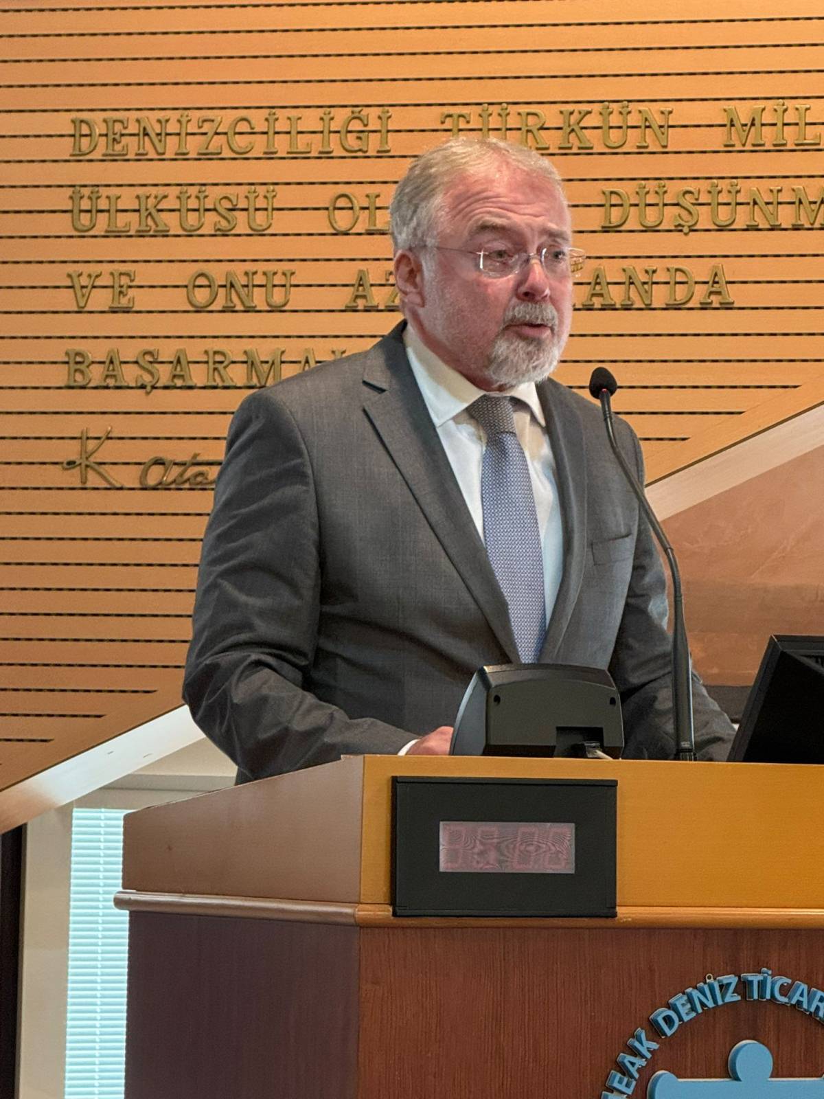 Deniz Cebri İcra Kanunu Taslağı İstanbul'da Masaya Yatırıldı: Uzmanlardan Kritik Uyarılar