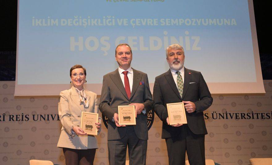 İklim Değişikliği ve Çevre Sempozyumu PRÜ’de Gerçekleştirildi