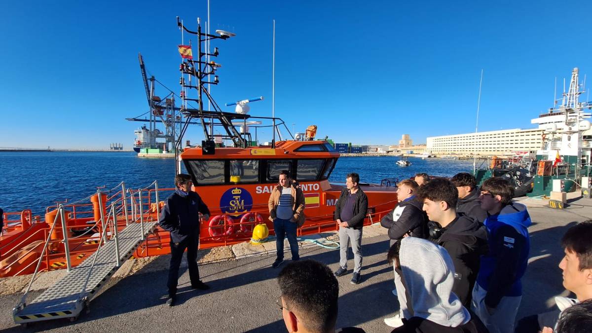 Genç Denizciler Rotalarını İspanya'ya Çevirdi: Alicante’de Uluslararası Mesleki Eğitim ve Seyir Deneyimi