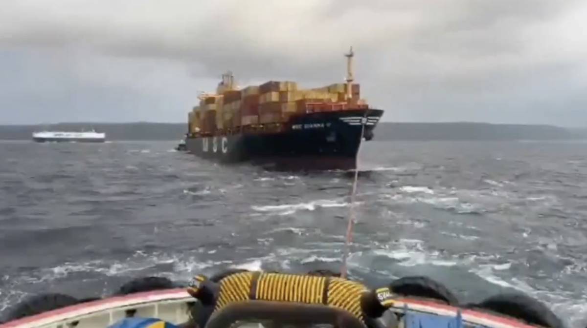 MSC GIANNA III Çanakkale Boğazında makine arızası yaşadı