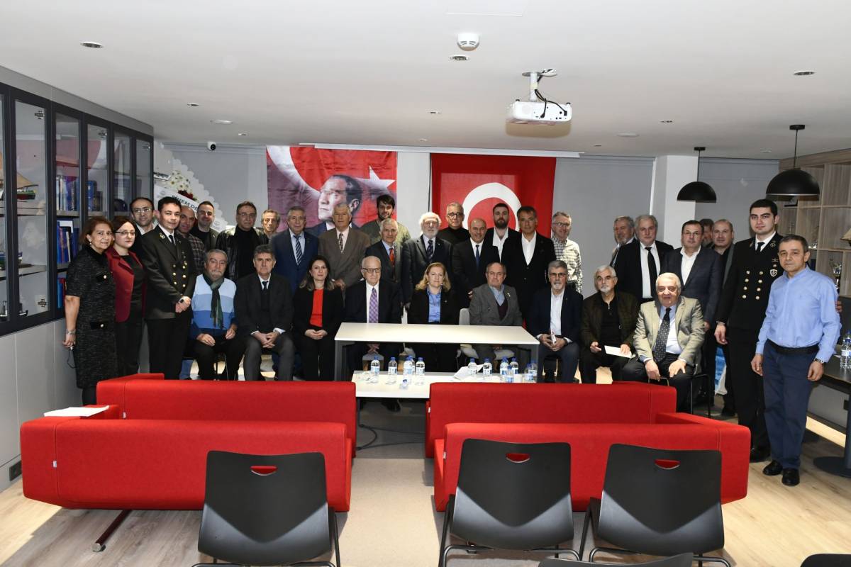 DEFAV Genel Kurulu Yapıldı: “Denizci Evi” Projesi Duyuruldu