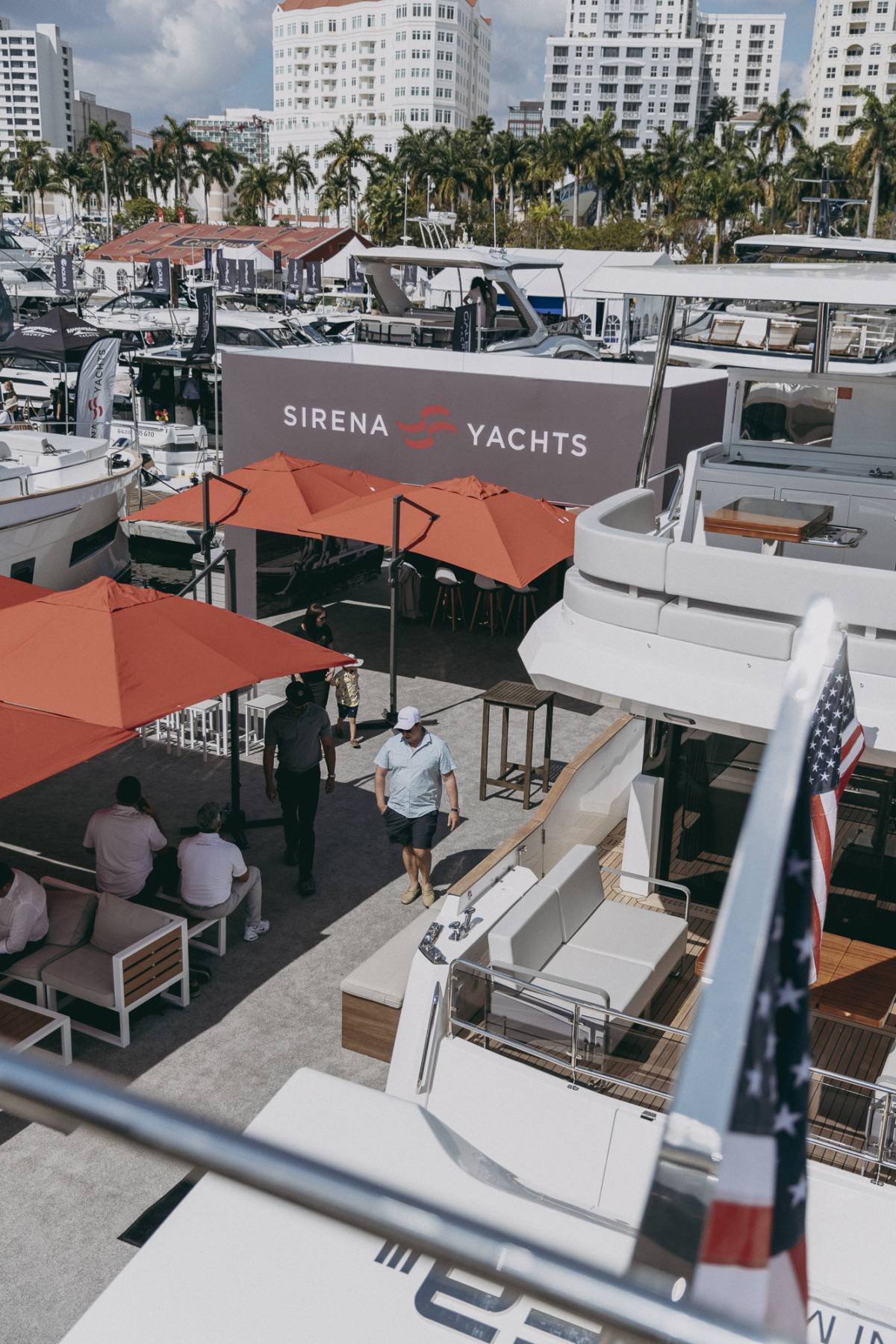 Sirena 60, ABD’li tekne tutkunlarının karşısına çıktı