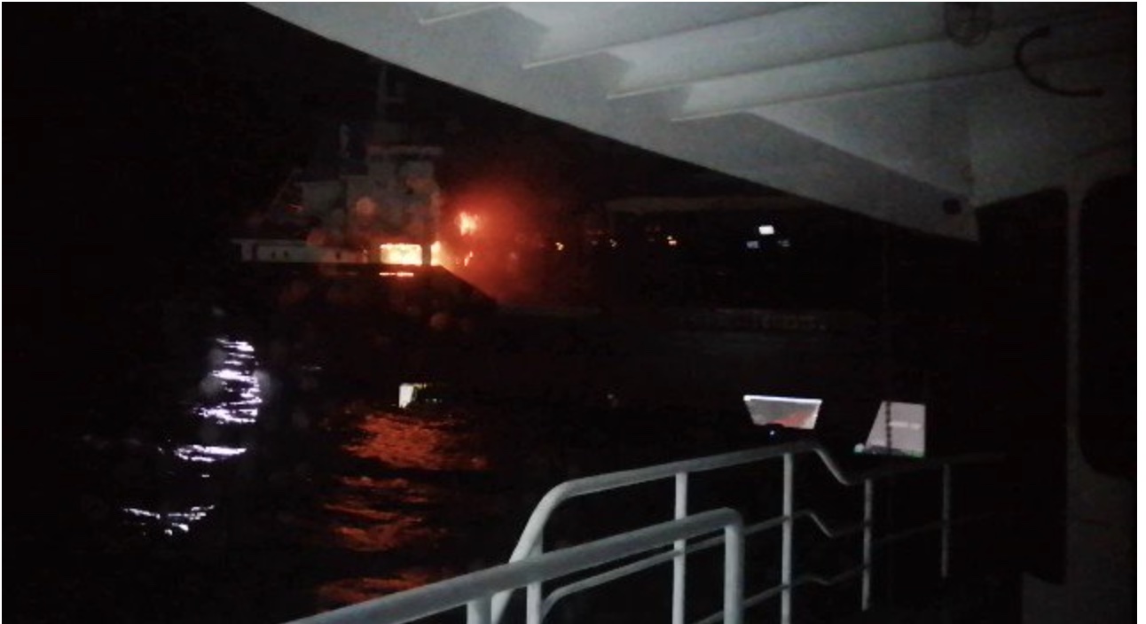 Yangın geminin yaşam mahallinde çıkmış: mürettebatın dramı