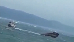 M/V Arvin ikiye bölünme ve batma anı kamerada